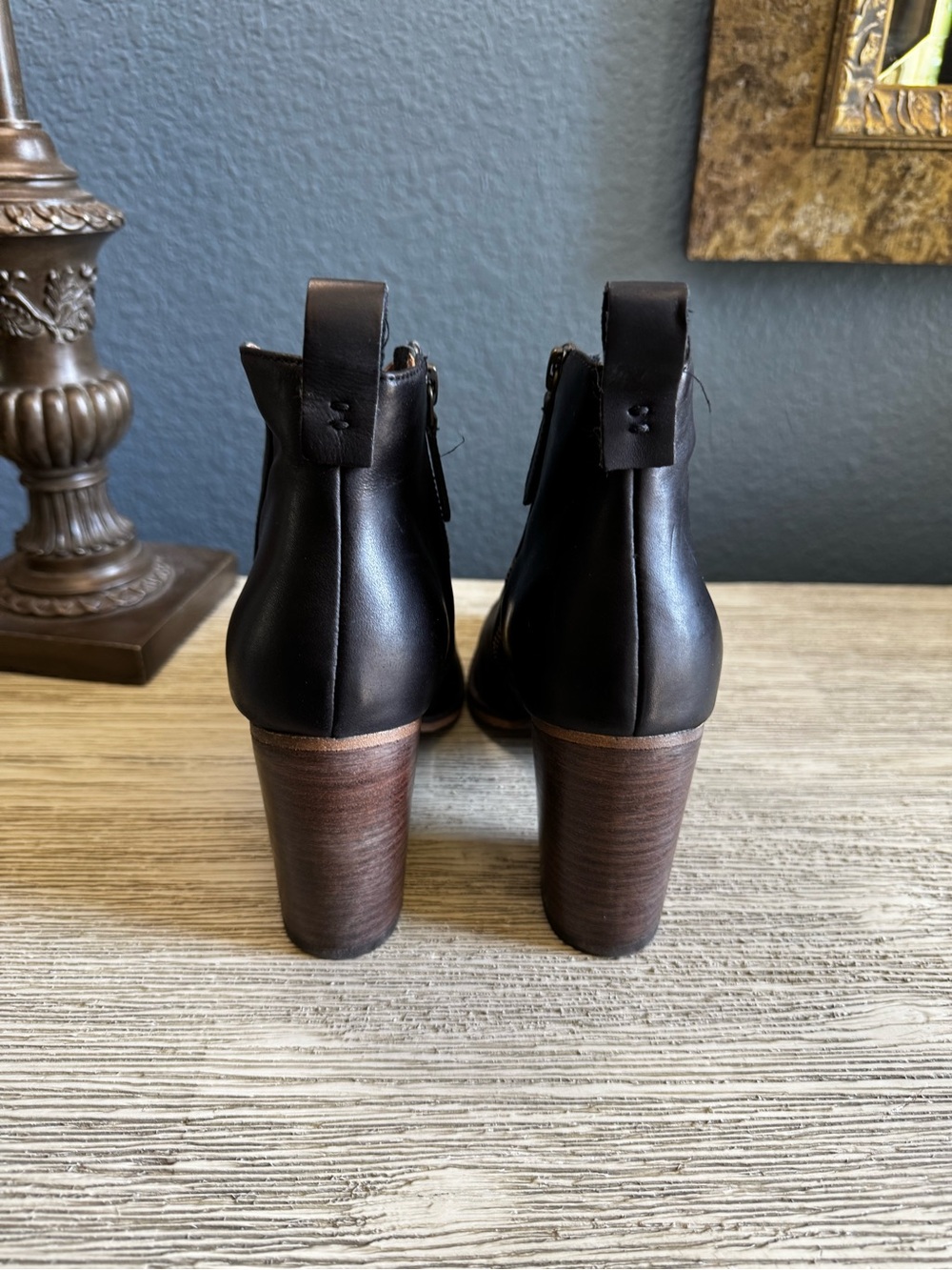 NEW!!! bp Black Leather Ankle Booties with Stacked Heel and Side Zip - Picture 3 of 7